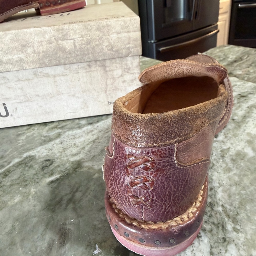 BED|STU Women’s Reina Distressed Leather Loafers - Picture 3 of 4